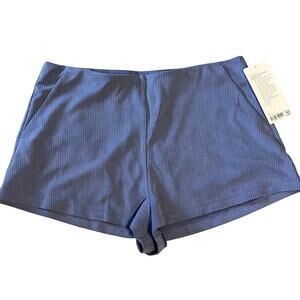 Women's Lululemon Ribbed Softstreme HR Short 2" Oasis Blue. Size 14